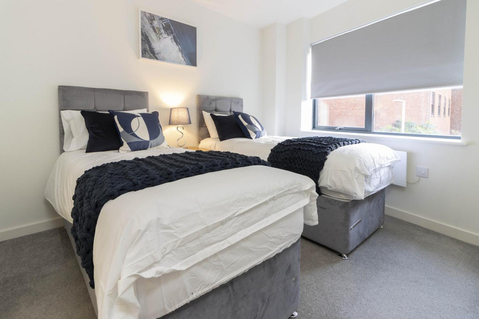 엑서터 Linacre 11 - Modern 2 Bed Behind The Cathedral With Free Parking And Fast Wifi 아파트 외부 사진