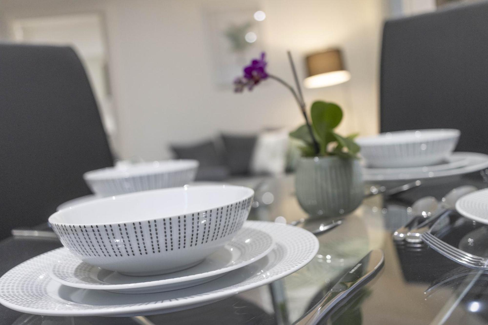 엑서터 Linacre 11 - Modern 2 Bed Behind The Cathedral With Free Parking And Fast Wifi 아파트 외부 사진